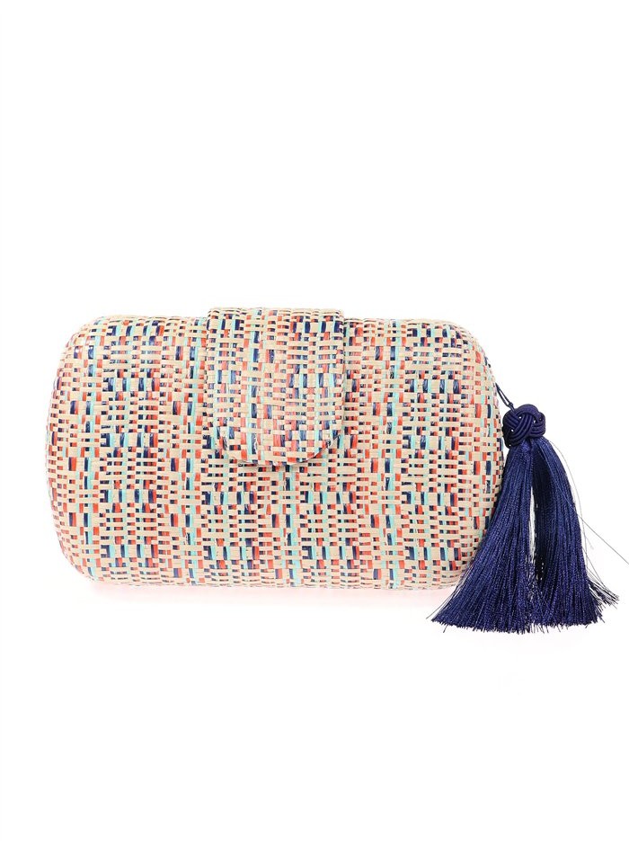 Oval party bag in braided raffia with tassel