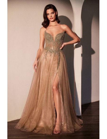 Vestido de fiesta largo con cuerpo de pedrería palabra de honor y falda de tul