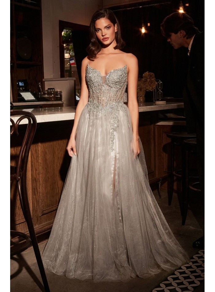 Robe de soirée longue avec corsage sans bretelles en strass et jupe en tulle