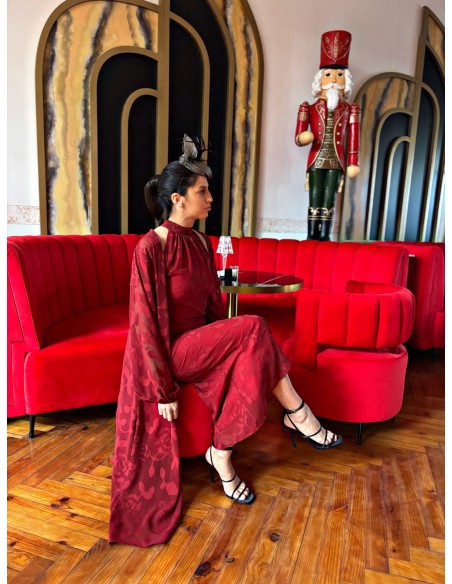 Casquete de fiesta plisado de sinamay con plumas y velo para bodas de mañana Casquete de fiesta plisado de sinamay con plumas y velo para bodas de mañana