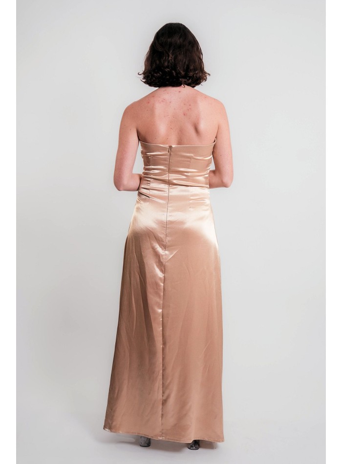 Robe longue à bretelles en satin doré
