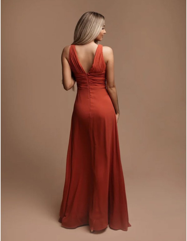 Robe de soirée longue avec décolleté en V à volants