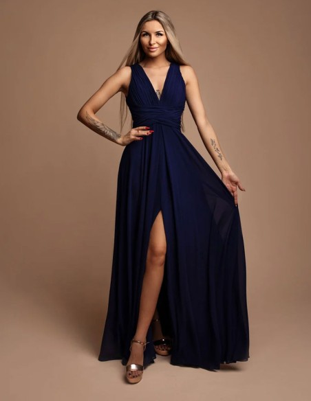 Robe de soirée longue avec décolleté en V à volants