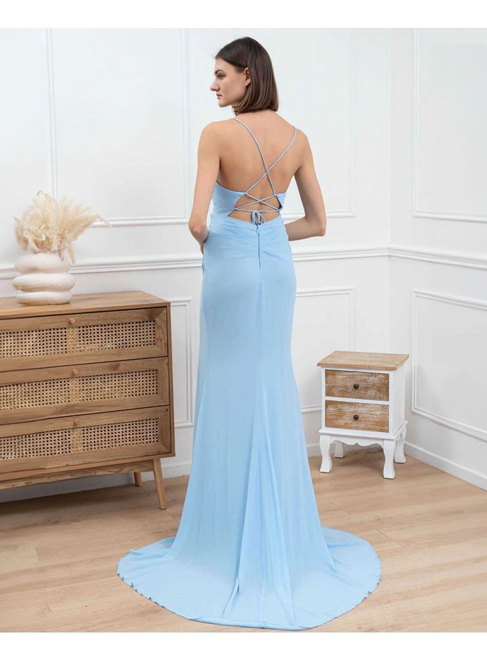 Vestido de invitada largo con escote en pico y espalda cruzada