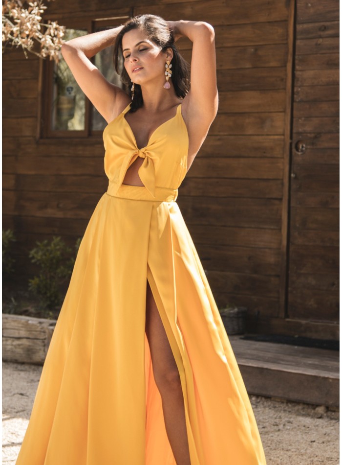 Robe longue jaune avec nœud ajustable et jupe...