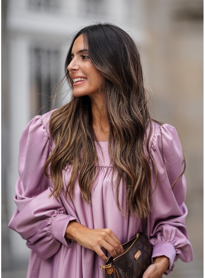 Short lilac dress with wide cut
