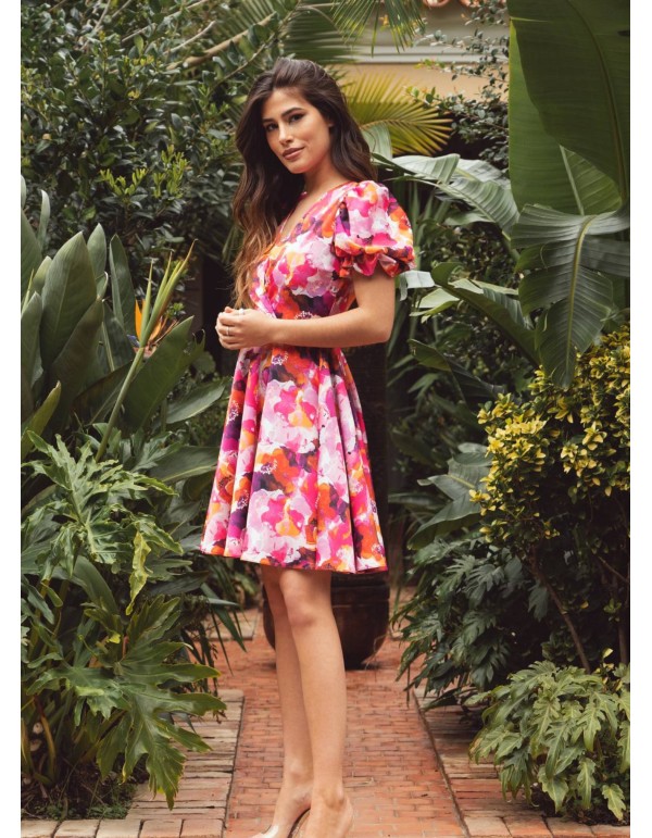 Robe courte imprimée avec dos ouvert 2