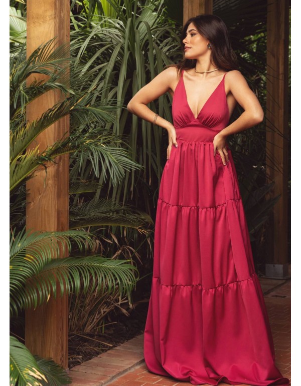 Longue robe rouge avec décolleté plongeant et volants 2