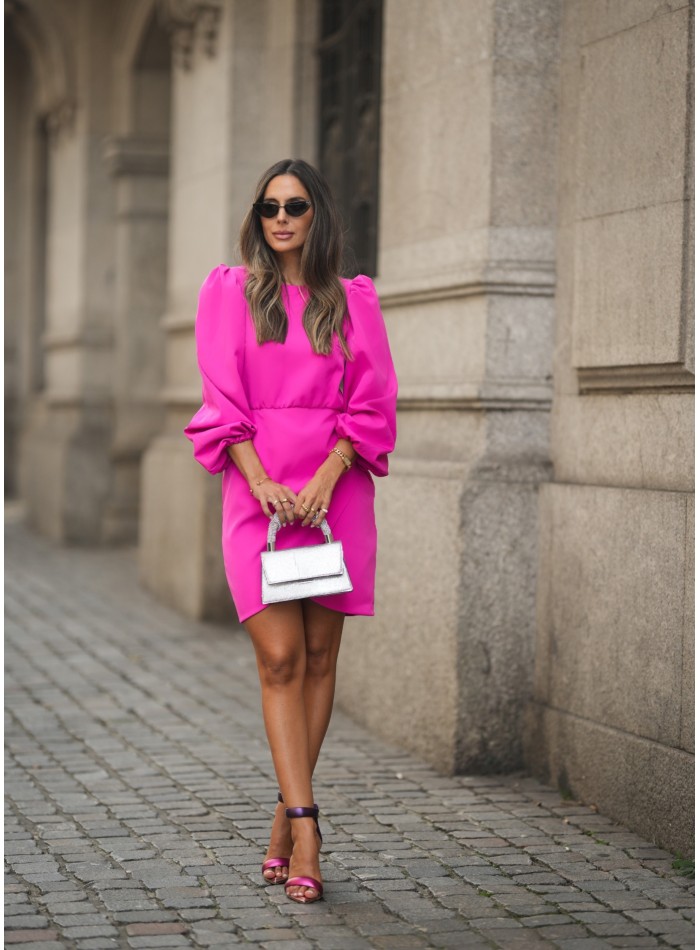 Robe courte fuchsia avec drapé