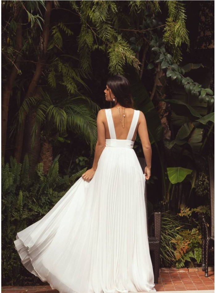 Long white pleated dress