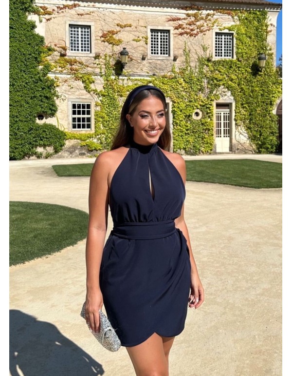 Robe courte bleu marine avec dos ouvert