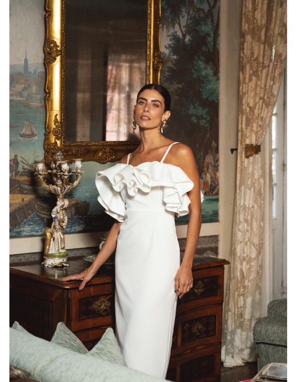 Robe midi blanche à encolure volantée