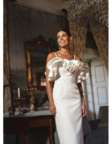 Vestido midi blanco con escote con volantes
