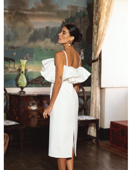 Vestido midi blanco con escote con volantes