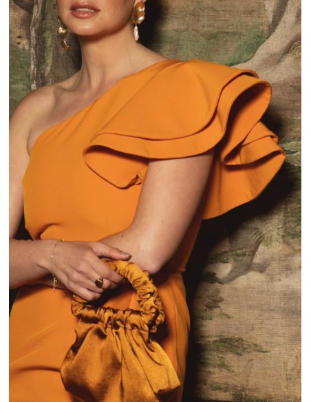 Short orange dress with ruffles on the sleeve