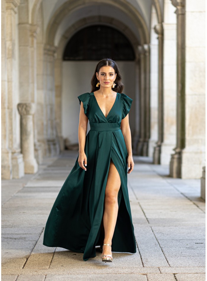 Vestido largo verde con tirantes con volantes