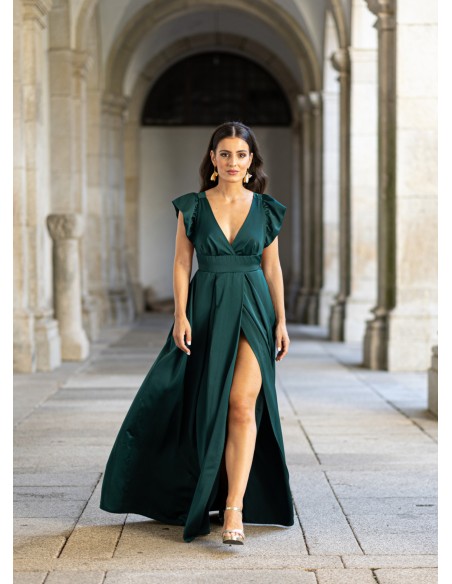 Vestido largo verde con tirantes con volantes
