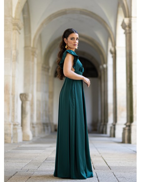 Vestido largo verde con tirantes con volantes