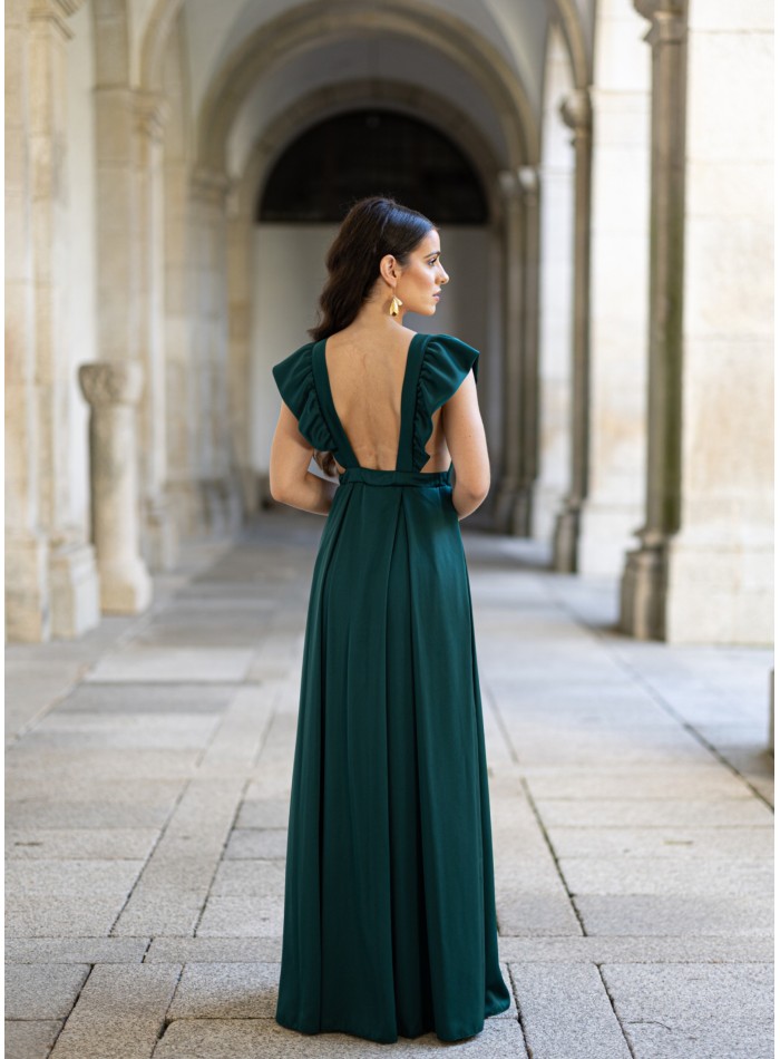 Vestido largo verde con tirantes con volantes