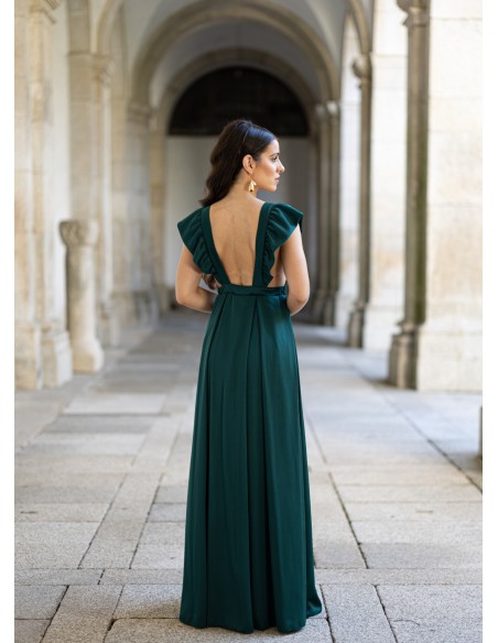 Vestido largo verde con tirantes con volantes