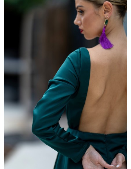 Green long dress with square neckline