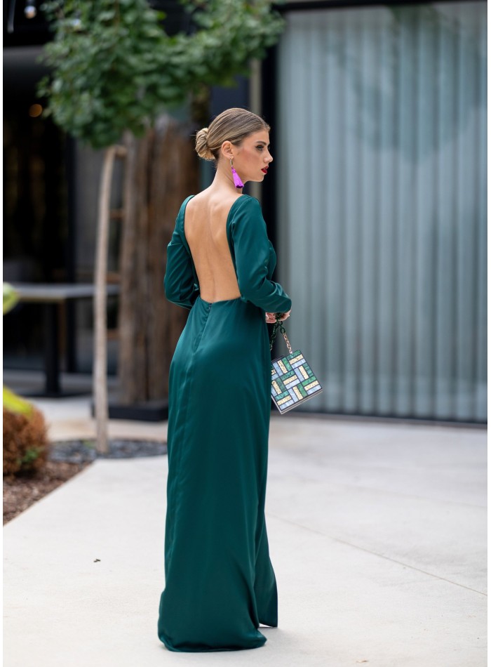 Vestido largo verde con escote cuadrado