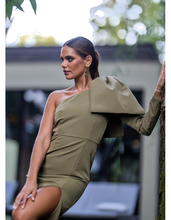 Green midi dress with bow on the sleeve 2