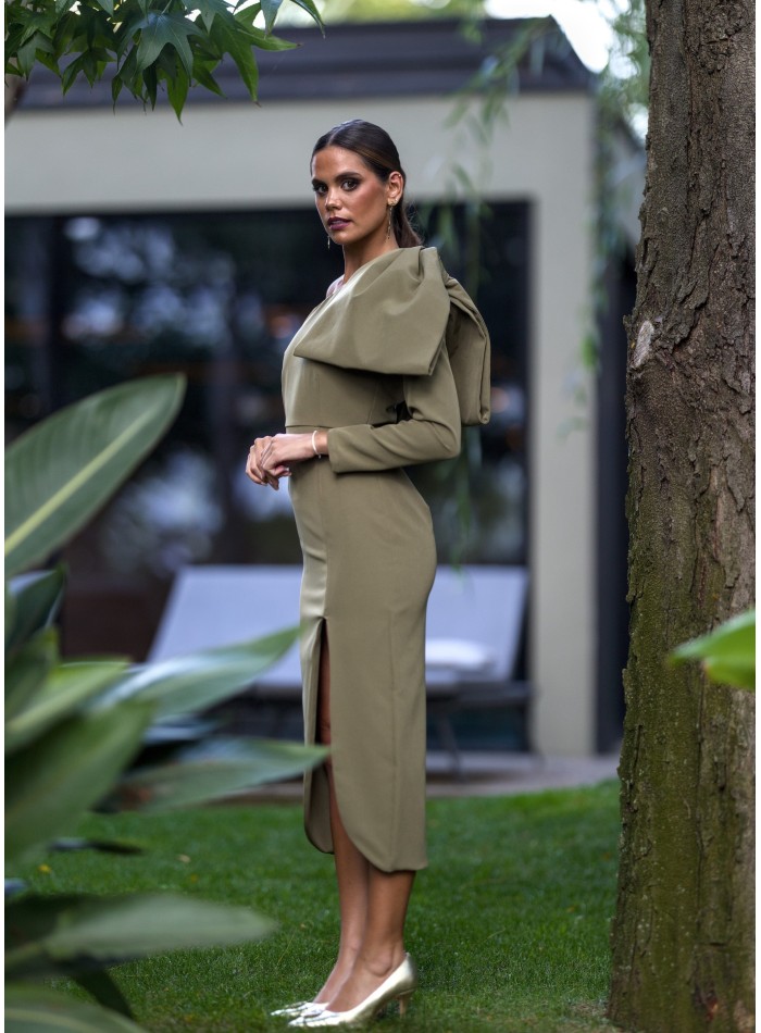 Green midi dress with bow on the sleeve
