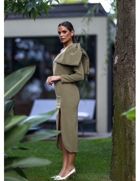 Robe midi verte avec nœud sur la manche
