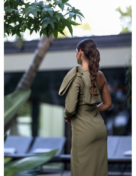 Robe midi verte avec nœud sur la manche