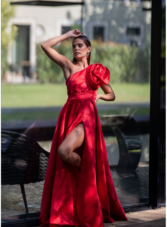 Princess red princess structured guest dress