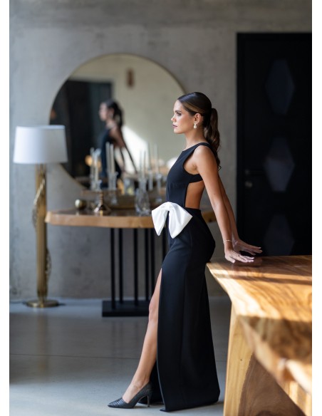 Long black guest dress with bow