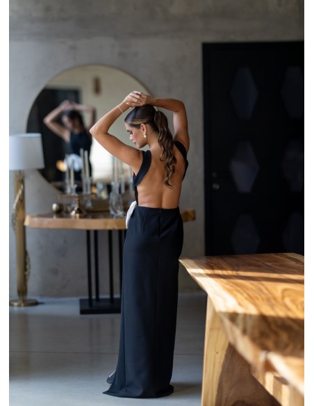 Vestido de invitada largo negro con lazo