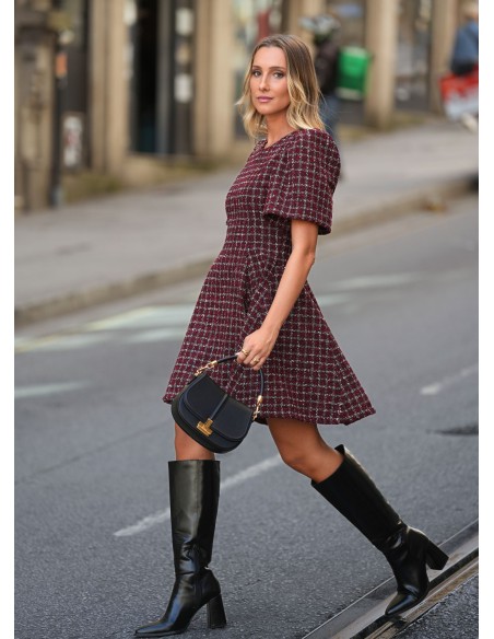 Ver mi tienda
Vestido corto de tweed rojo