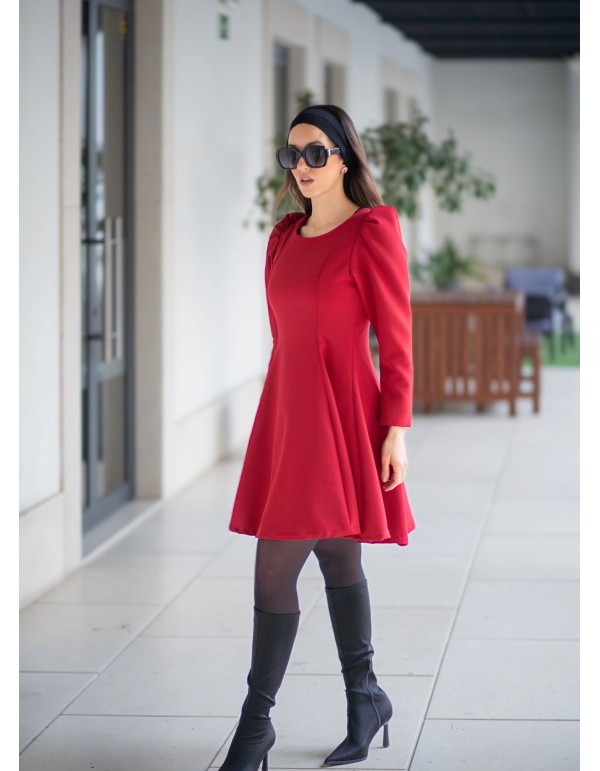 Robe rouge courte à manches longues et volant