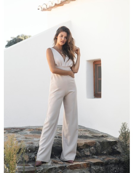 Mono de fiesta marfil con espalda descubierta