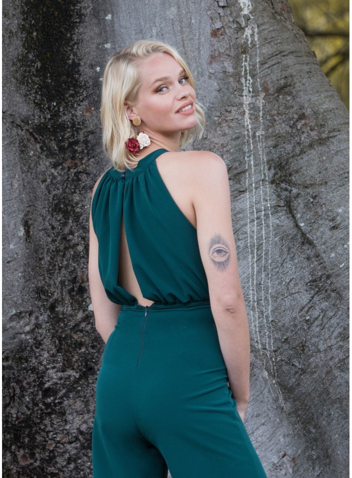 Mono verde de fiesta con escote halter drapeado para graduaciones