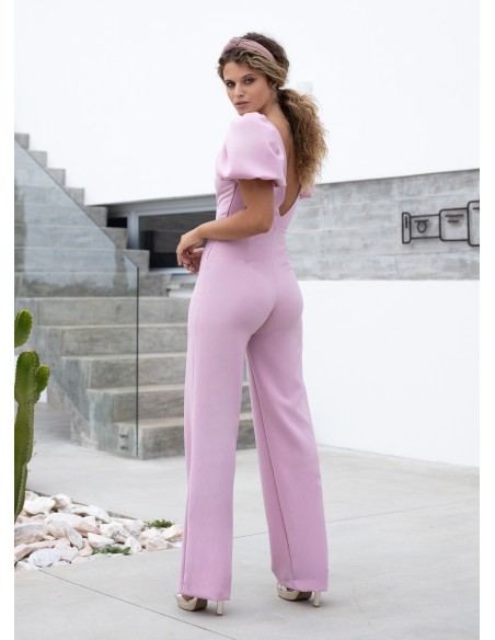 Lilac long jumpsuit with voluminous sleeves and V-neckline