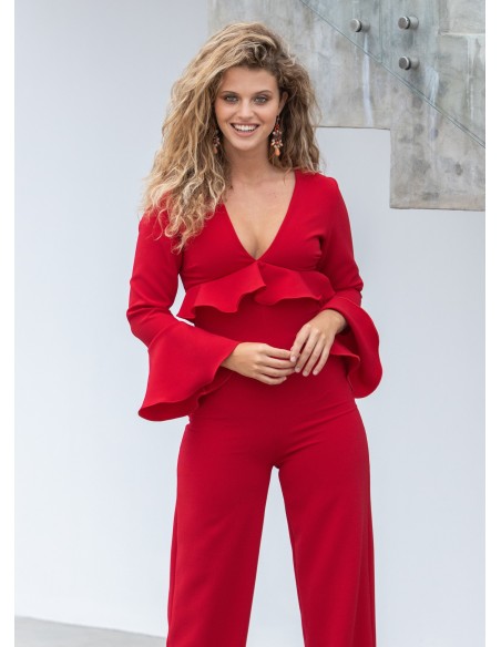 Mono largo rojo con volantes y manga larga para eventos especiales