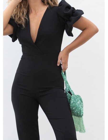 Mono de fiesta negro con plumas y mangas voluminosas Mono de fiesta negro con plumas y mangas voluminosas
