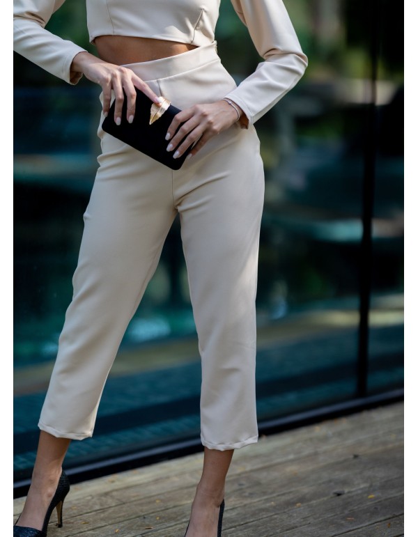 Pantalón beige de cintura alta y pierna recta 2