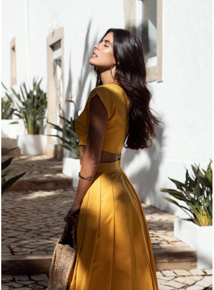 Jupe longue jaune avec zip invisible et fente...