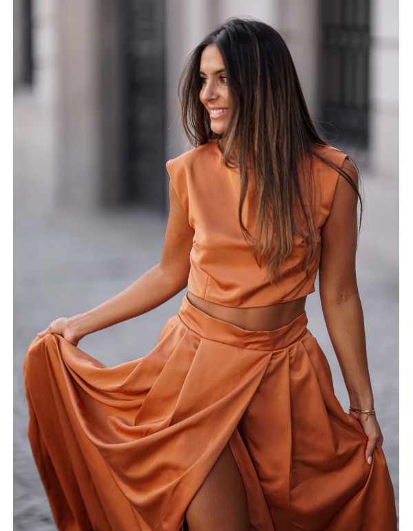 Crop-top de fiesta terracota para graduaciones