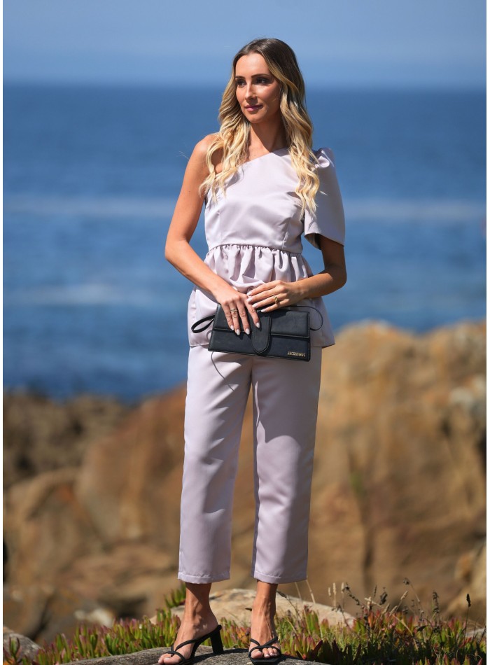 Asymmetrical neckline top in gray pink with one...