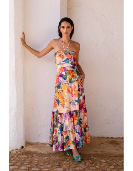 Robe d'invité blanche décolletée à l'encolure dos nu, imprimée de fleurs