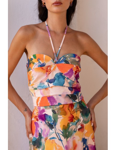 Robe d'invité blanche décolletée à l'encolure dos nu, imprimée de fleurs