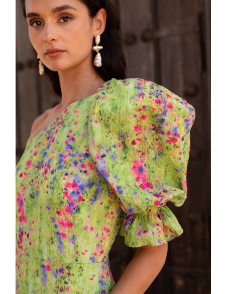 Vestido de invitada asimetrico estampado de flor verde