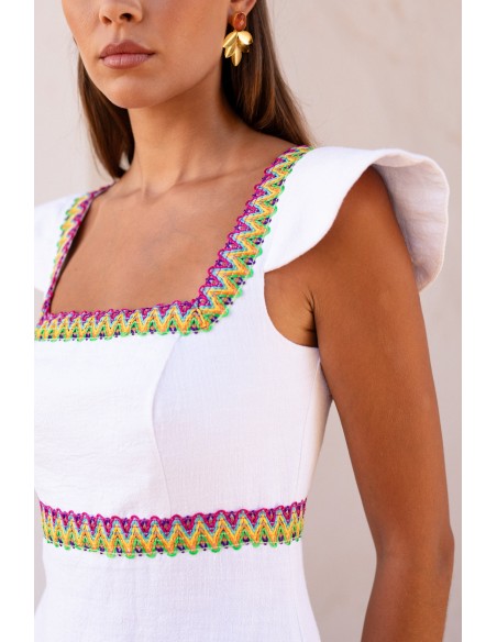 Vestido de invitada en lino blanco con escote cuadrado para comunion Vestido de invitada en lino blanco con escote cuadrado para comunion