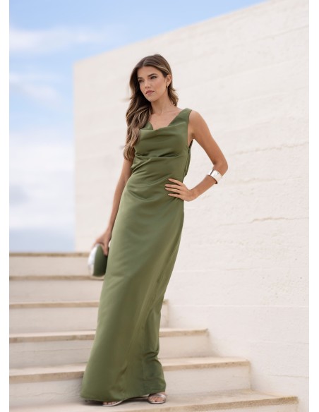 Vestido largo verde seco con escote drapeado para eventos