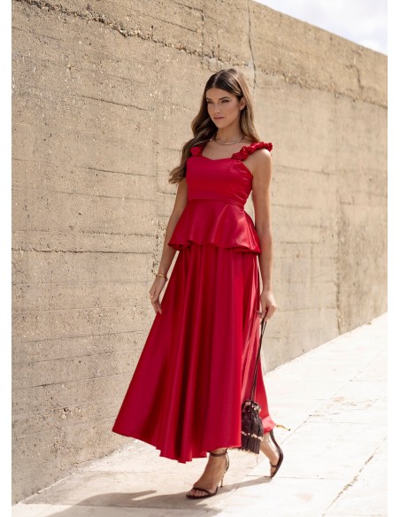 Falda midi roja con bolsillos y cierre lateral